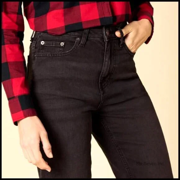 High-Rise Straight Jeans Classic Denim Slim Fit Stretch Comfort Everyday